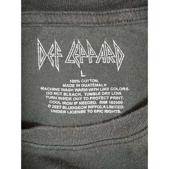 Def Leppard Short Sleeve T-Shirt 100% Cotton‎ Tiger Graphic Tee Concert Size L - Picture 3 of 3